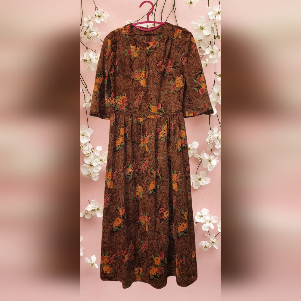 S 1960s 60s Vintage Floral Dress Dandelion Brown Fall Retro